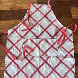 Stylish Red and White Plaid Kitchen Apron